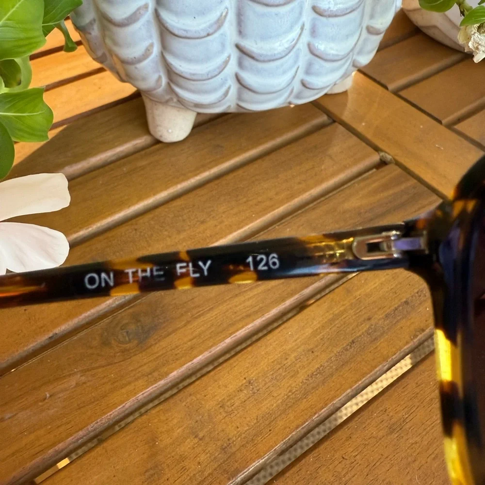 Quay On The Fly Aviator Tortoise Shell Retro Sunglasses Brown Black - Picture 5 of 8